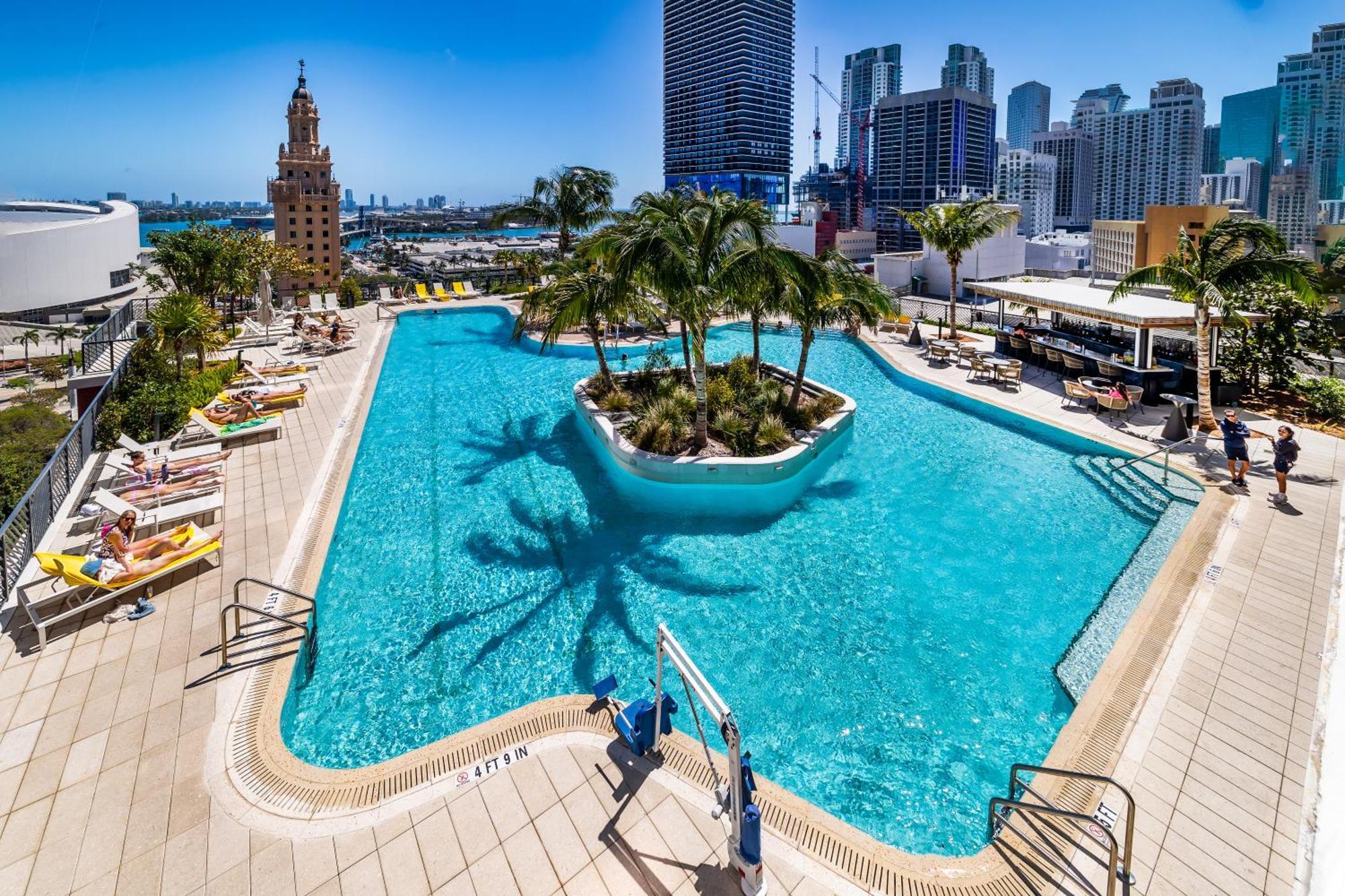 Apartamento Stunning 2 Bed 2 Bath W Balcony & Incredible Views *