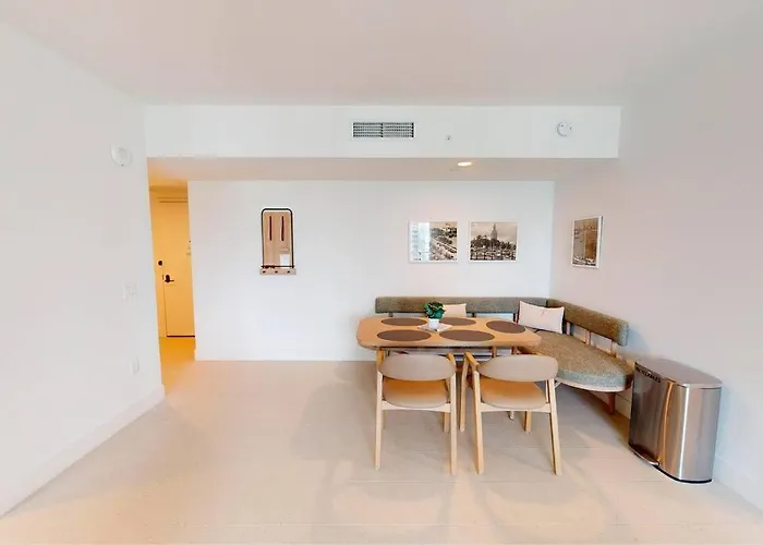 Stunning 2 Bed 2 Bath W Balcony & Incredible Views